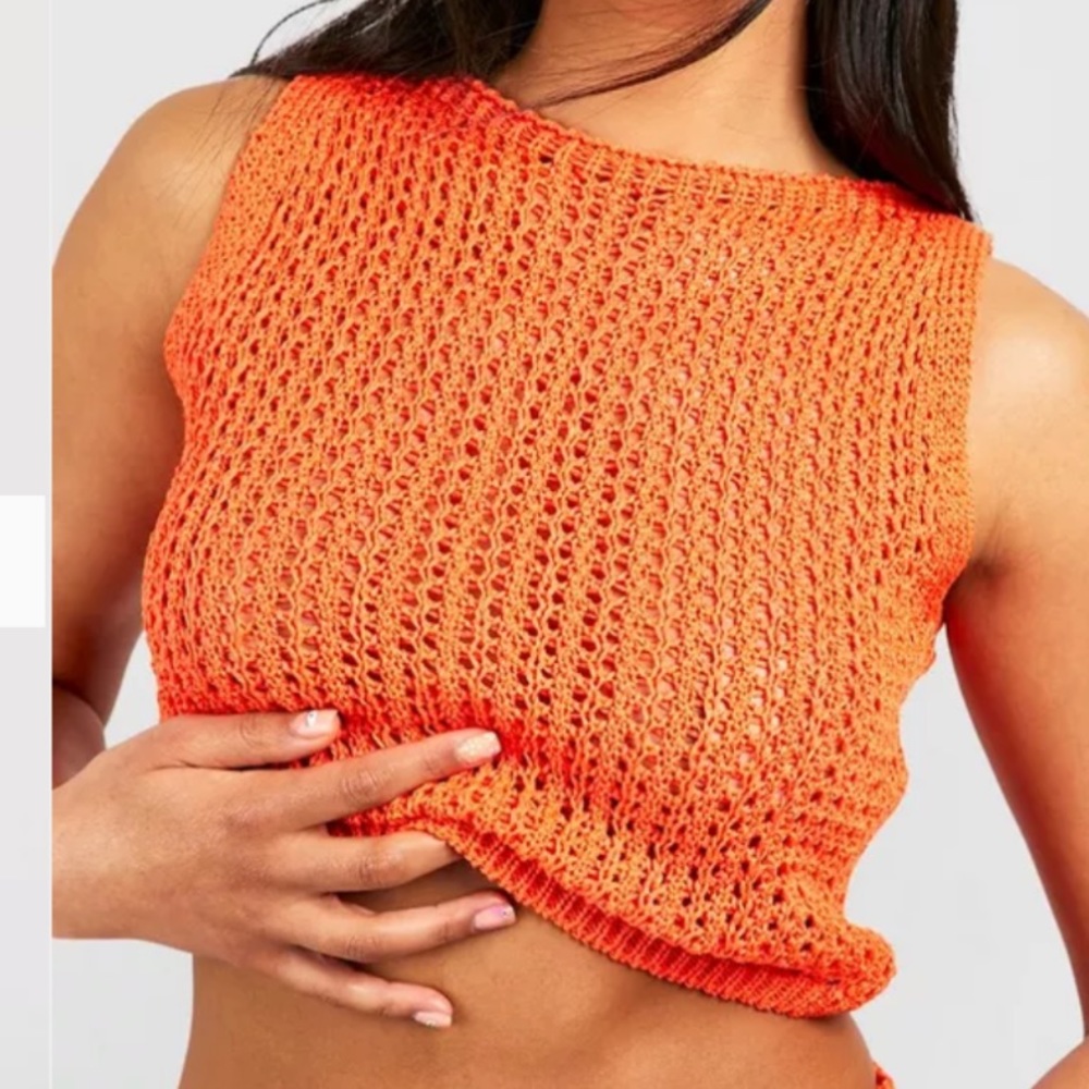 NWT Boohoo orange crochet crop